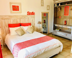 Photo n°42 de La Petite Maison de Noémie Chambres et table d'hôtes chalet lodge insolite piscine spa en Sud Ardèche à Gras (Lodge)