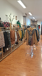 Photo n°6 de Unik boutique à Pauillac (Magasin de vêtements pour femmes)