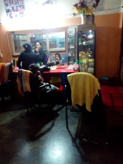 Photos of Labonno Beauty Parlar