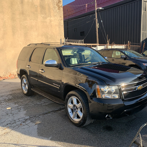 Dee Deluxe Detailing Mobile Car Wash & Cleaning Services, LLC - Thumbnail