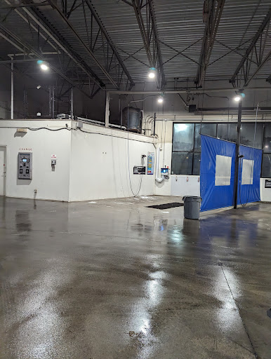 Skogie's Auto Spa Gallery - Canada