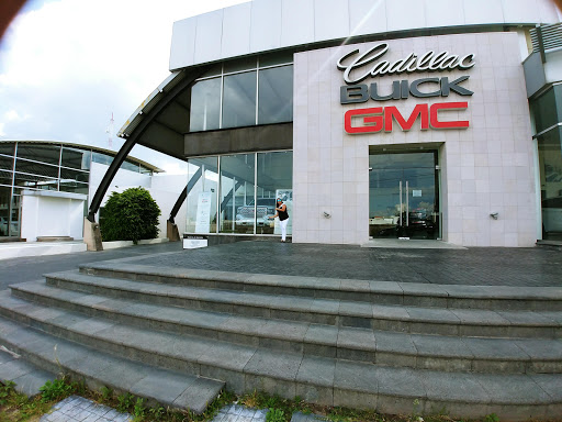 Agencia de Autos Cadillac Saab