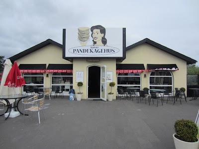 Photos of R&oslash;m&oslash; Pandekagehus
