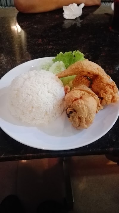 Photos of Bamboo Light Caf&eacute;