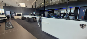 Photo n°14 de PEUGEOT STELLANTIS &YOU VILLENEUVE D'ASCQ à Villeneuve-d'Ascq (Garage automobile)