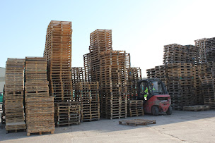 Photo n°3 de SUEZ - Recyclage et valorisation France à Saint-Julien-de-Concelles (Service de gestion des déchets)