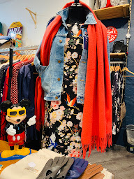 Photo n°7 de 37m2 à Auray (Boutique d'articles de mode)