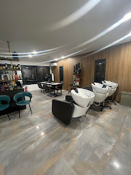 Photo n°2 de Image de Soie coiffure à Saint-Médard-d'Eyrans (Salon de coiffure)