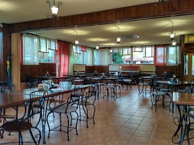 Photos of Aut&oacute;s Cs&aacute;rda