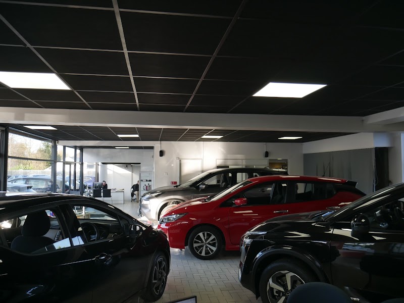 Rowstock Nissan Ltd photo 2