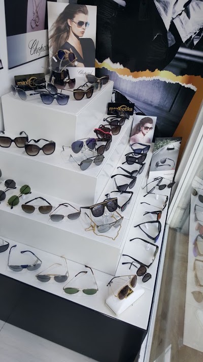 Photos of Max Optika 21Dhjetori