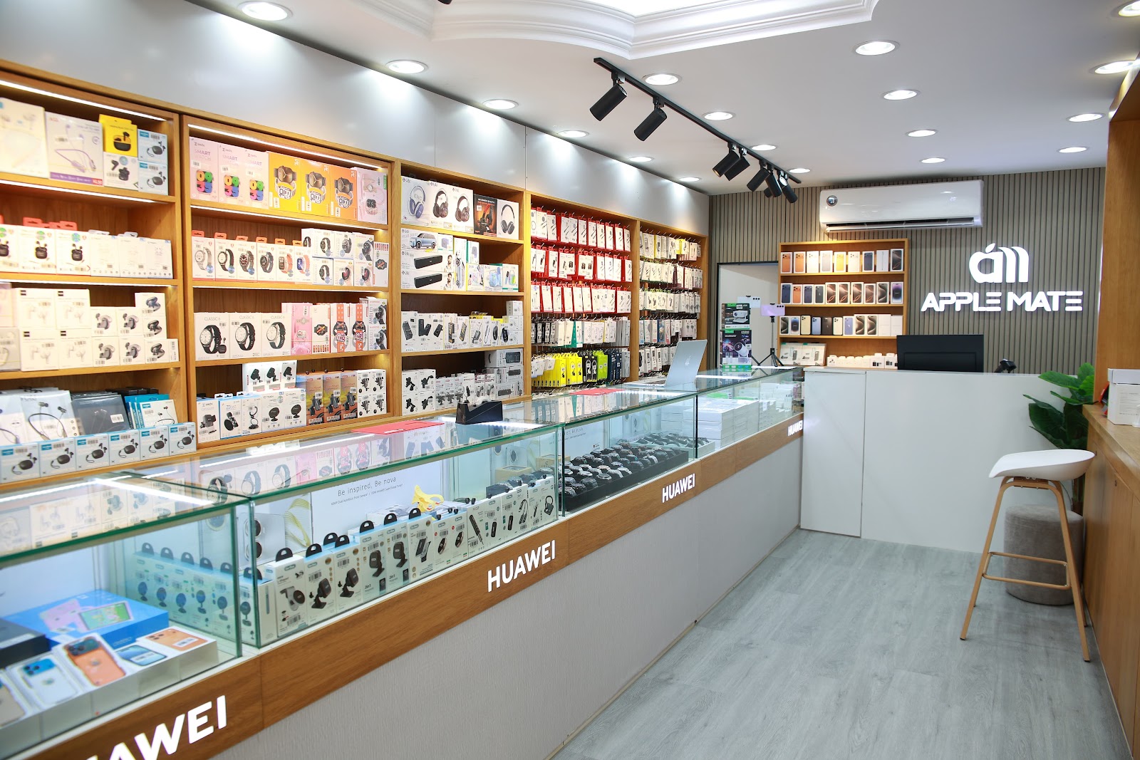 APPLE MATE MOBILE PHONE TRADING LLC - صورة 2