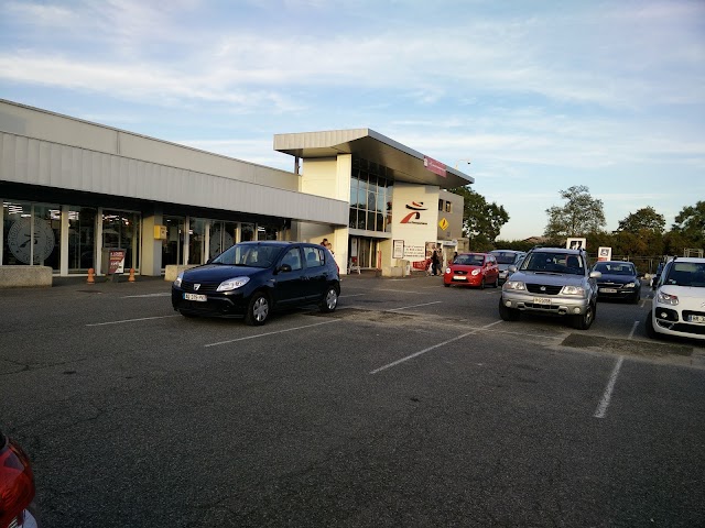 INTERMARCHÉ SAINT LYS