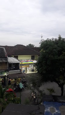 Indomaret Walang Baru, Author: Arman Asmara