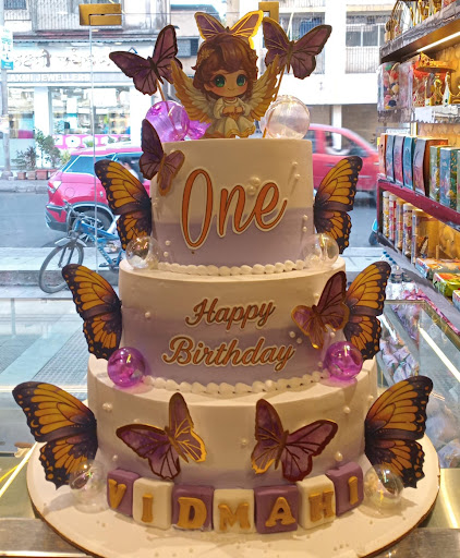 🦋✨ Make Her 1st Birthday Magical with Zeniz Cakes! post image