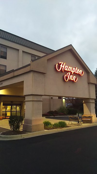 Photos of Hampton Inn East Lansing