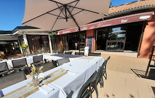 Photo n°4 de L'Allée Des Vernes à Décines-Charpieu (Bar)