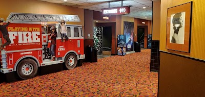 Cinemark Tinseltown 17