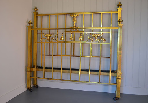 Coast to Country Antique Beds - Thumbnail