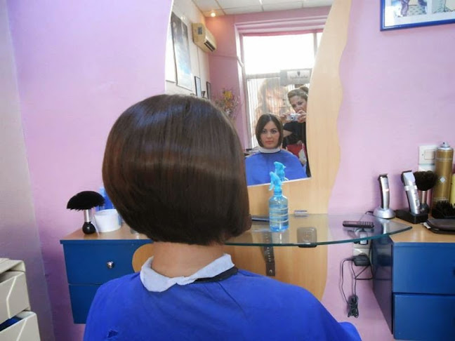 Κομμωτήριο Δώρα Μπρέστα - Ηγουμενίτσα