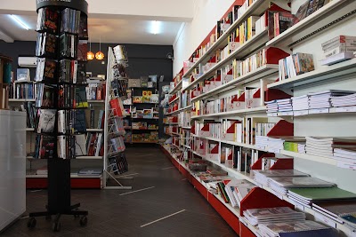 Photos of Livres et Loisirs - Livres & Loisirs
