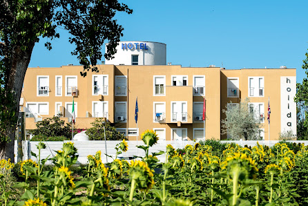Hotel Holiday S.S. 16, Km 354, 66054 Località, 66054, 66054 Marina di Vasto CH, Italia