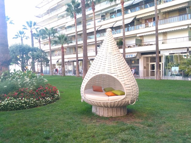 Le Cercle Bar