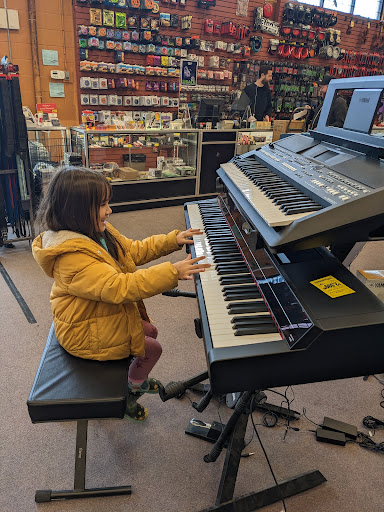 Tom Lee Music Langley - Thumbnail