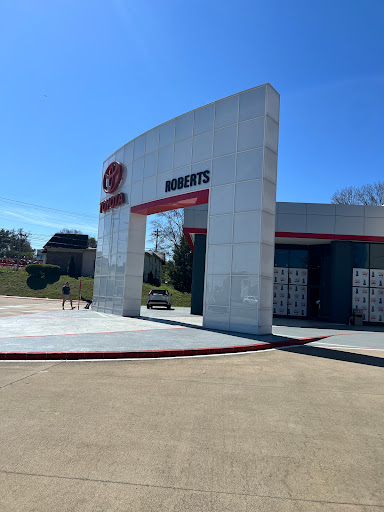 Roberts Toyota - Thumbnail
