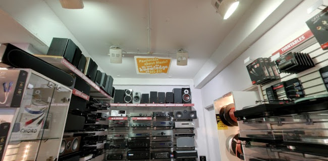 Comments and reviews of Richer Sounds Ireland