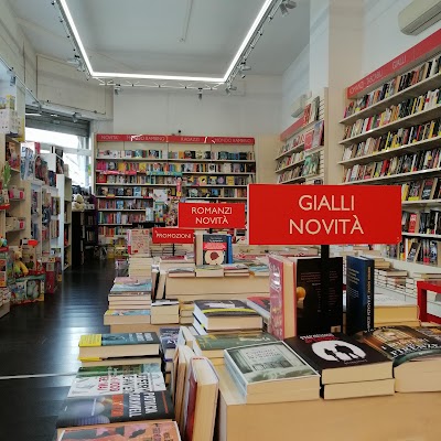 Mondadori Bookstore Bernini