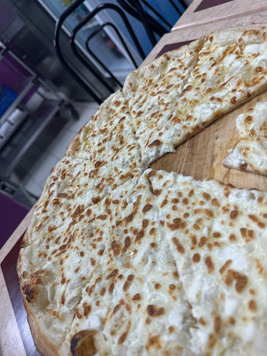 Royal pizza