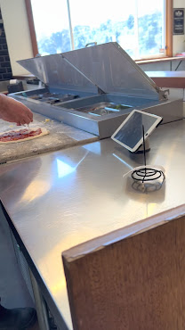 The Hub - Pizza and Beer by null