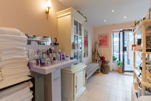 Photo n°3 de Institut Valentin Mireille à Issy-les-Moulineaux (Service d'épilation à l'électrolyse)