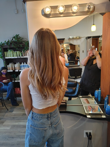 Yudith Salon Gallery - United States