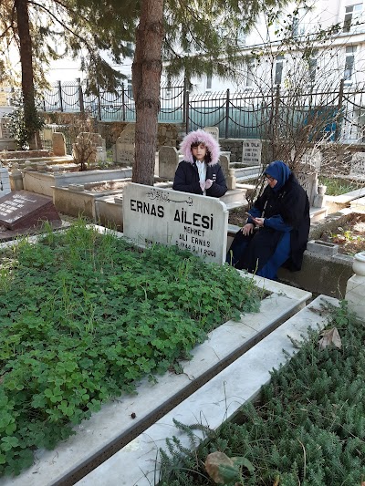 Up Dudullu Cemetery