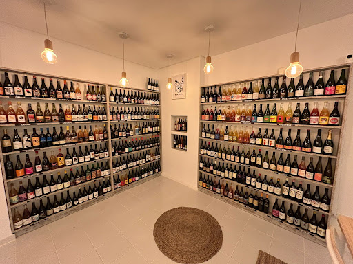 QUERIDO VINO old school natural wines - Thumbnail