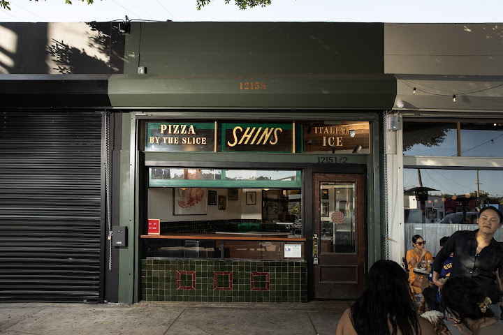 Shins Pizza by null