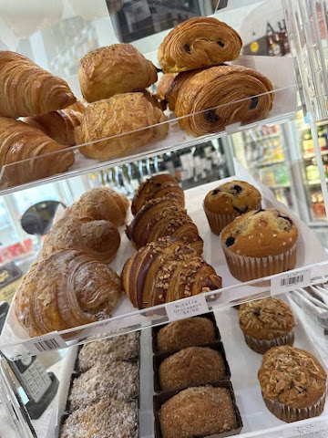 Aurora Market by null