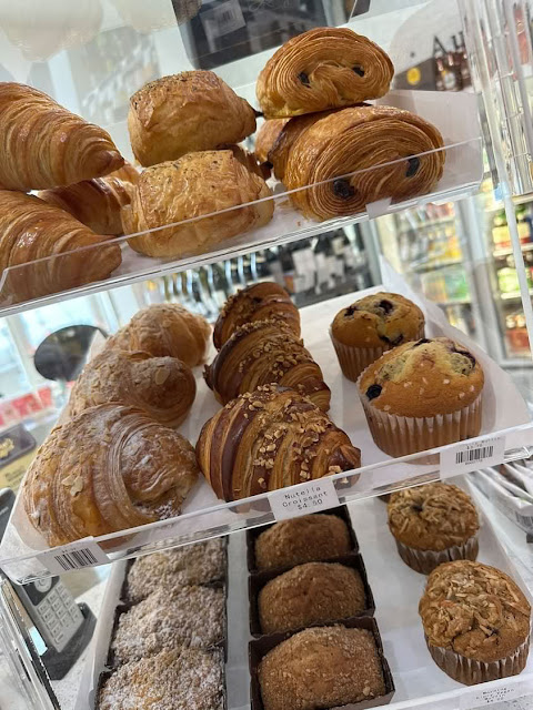 Aurora Market by null