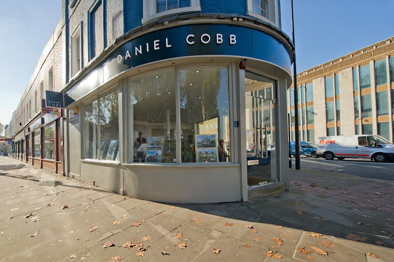 Daniel Cobb Kennington Estate Agents photo 2
