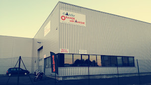 Photo n°1 de Atelier Orange Mécanique by Esprit Moto Quad / Royal Enfield Mâcon à Crêches-sur-Saône (Magasin de motos)