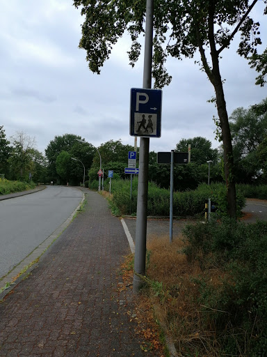 Kurt-Schumacher-Straße 24 Parking - Thumbnail