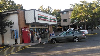 7-Eleven