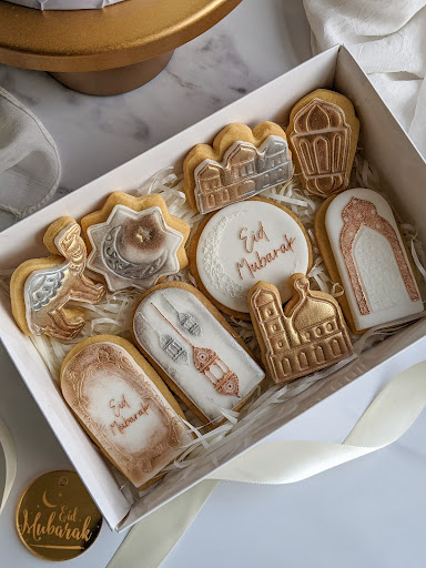 Butterbee cakes - Thumbnail