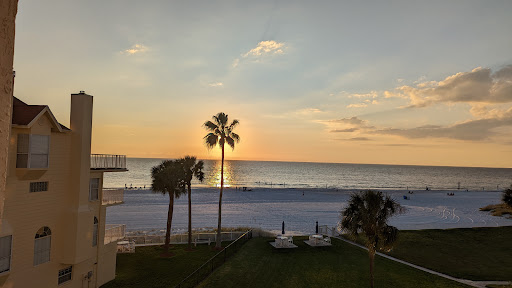 Lighthouse Pointe Condos - Visual