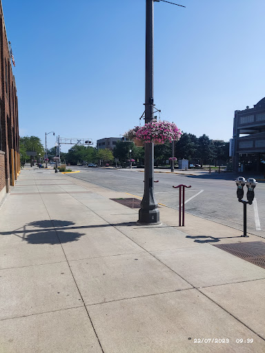 530 Main St Parking - Thumbnail