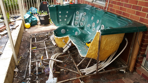 Perth Spa Wreckers