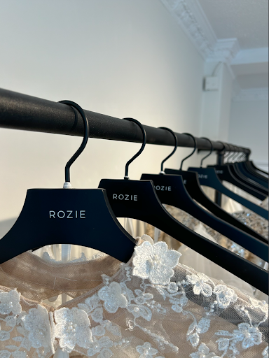 ROZIE - Visual