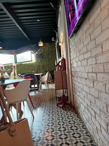 Lula Chula Restaurant Bar - Thumbnail